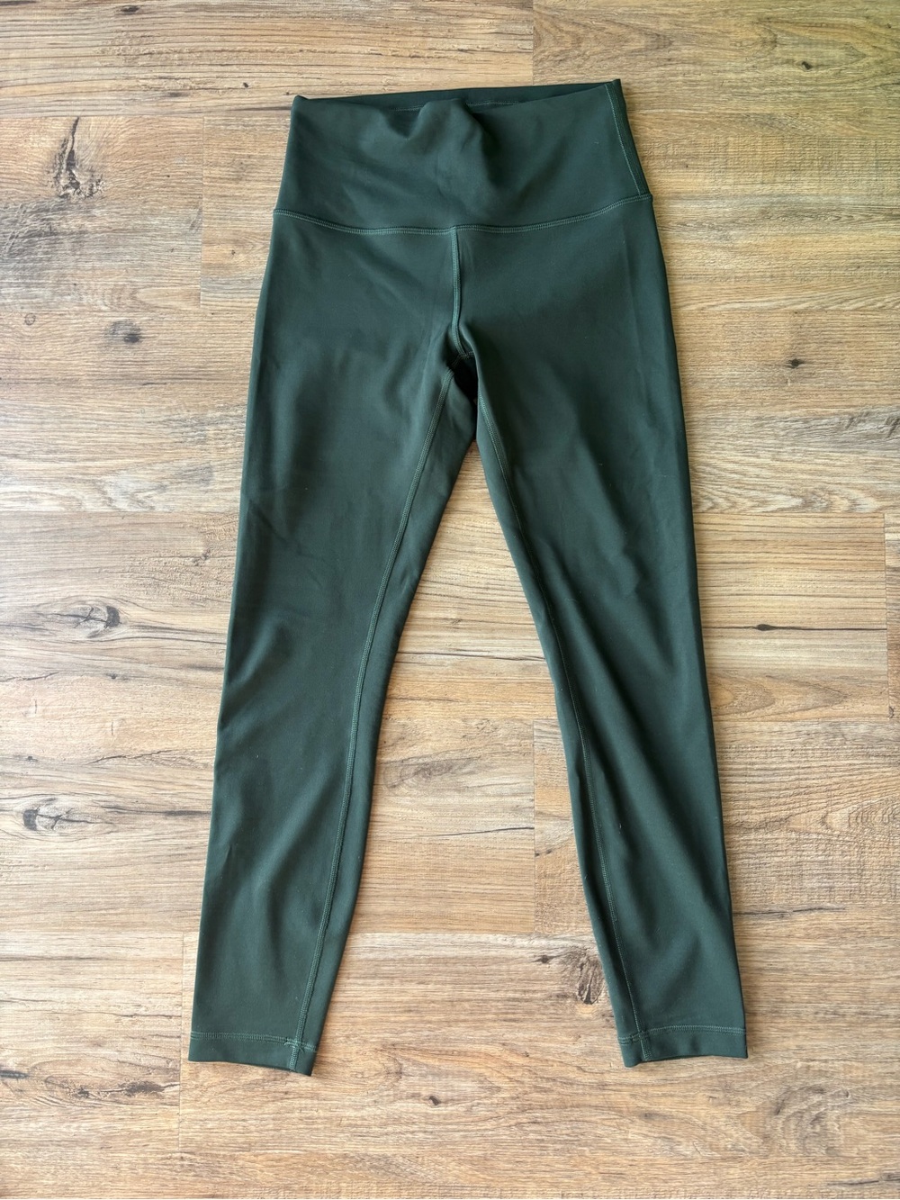 Lululemon Wunder Train High-Rise Tight 25"— Legacy Green — Size 6